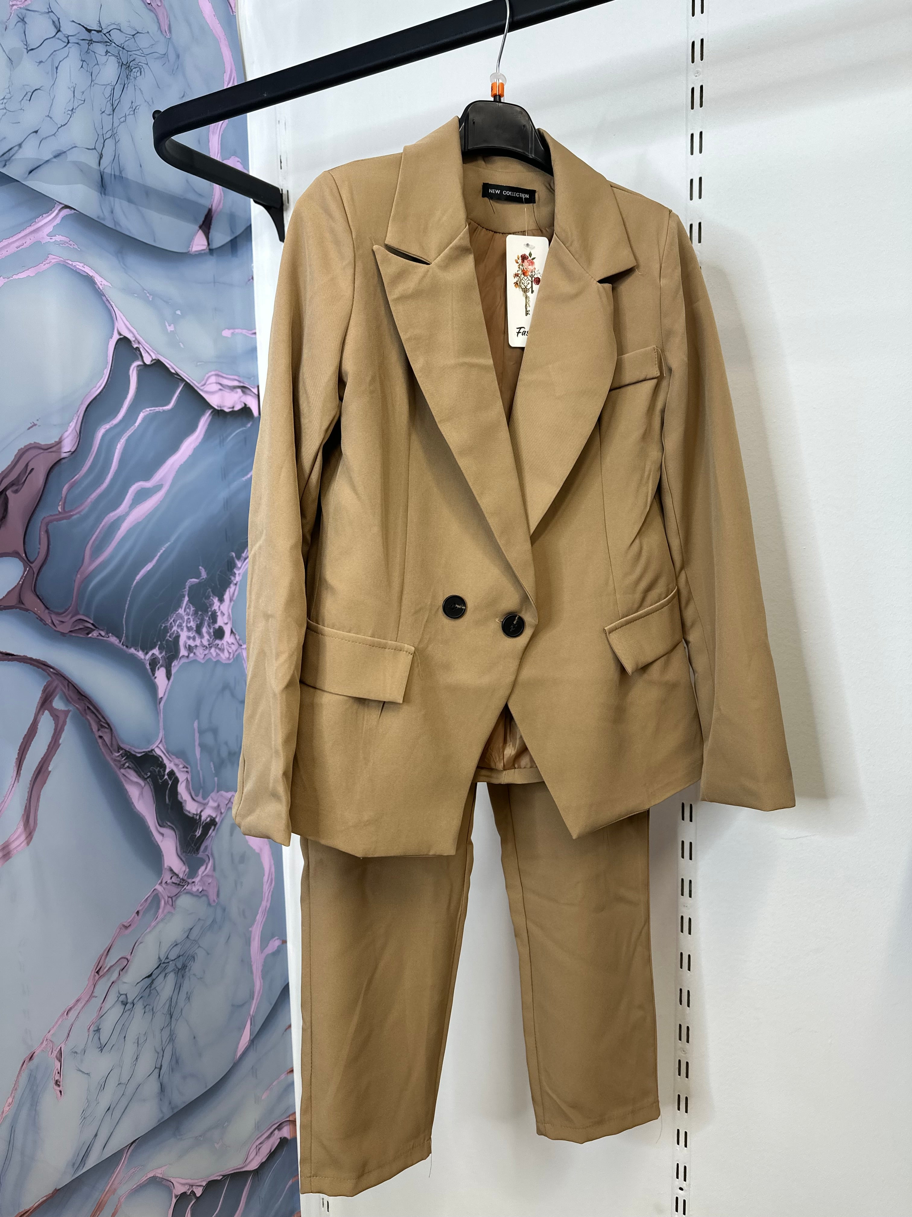 TAILLEUR BASIC